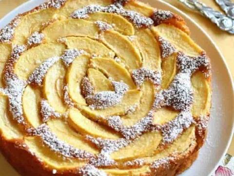 Grandmother's Apple Cake