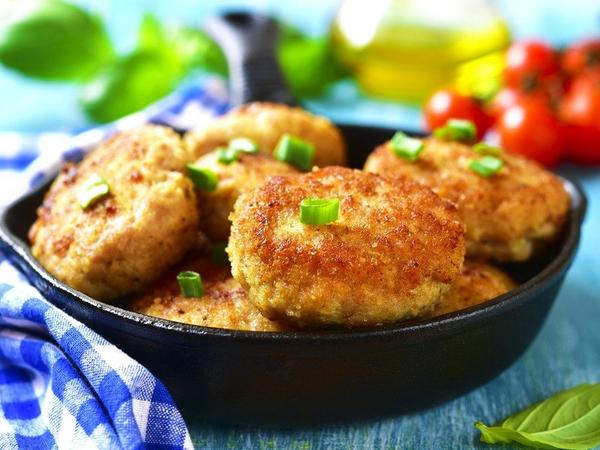 Catless Poulet (Chicken Cutlet Patty) — photo 2