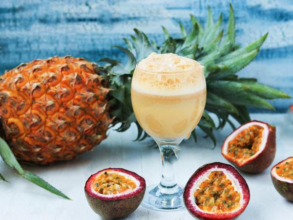 Pineapple & Passion Fruit Juice — photo 3