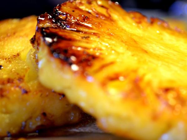 Pineapple Flambé — photo 2