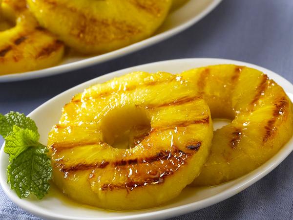 Pineapple Flambé — photo 3