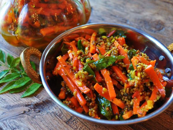 Achard Pomme et Carotte (Apple and Carrot Pickle) — photo 2