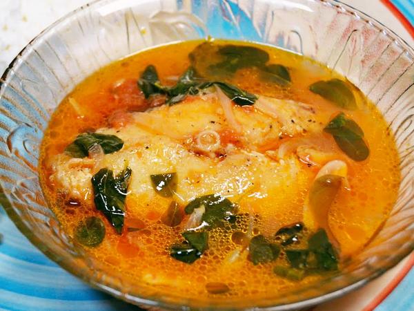 Bouillon Poisson Brèdes Mouroum (Fish Soup with Moringa Leaves) — photo 2
