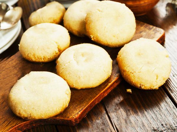 Nankhatai (Sweet Semolina Cookies) — photo 3