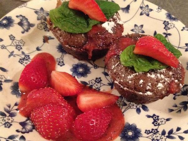 Chocolate Strawberry Lava Cake — photo 2