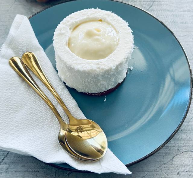 2906 cakes N desserts in Curepipe