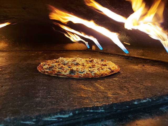 STEVEN'S PIZZA in Mahebourg