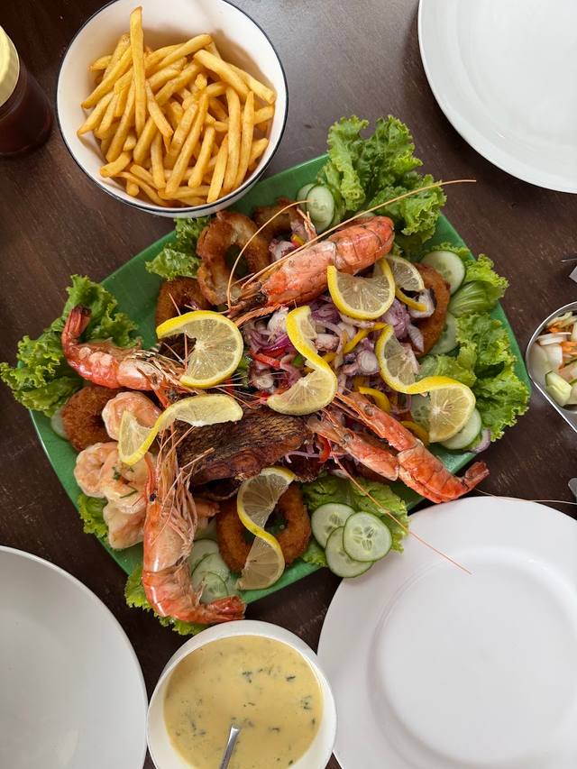 vibhaan snack & grille in Triolet