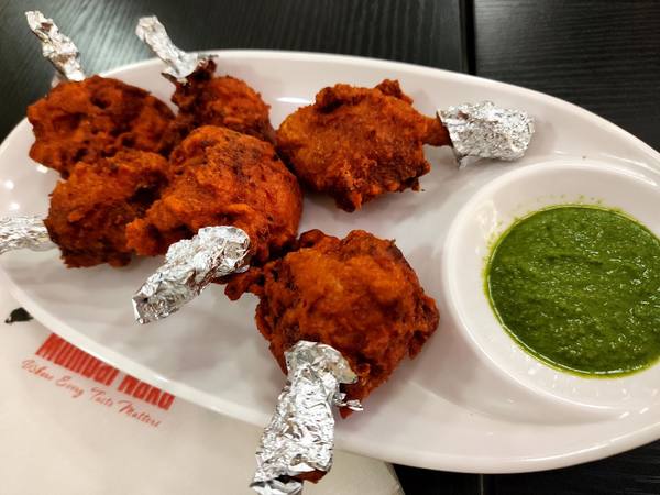 Mumbai Naka, Quatre Bornes