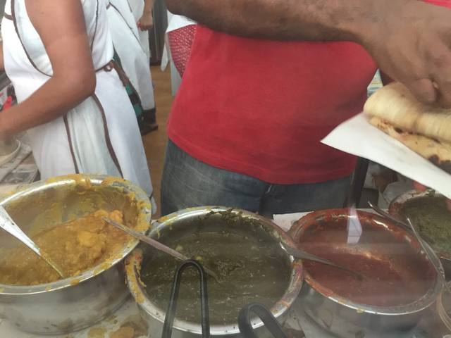 Escale Farata C"z Sam in Curepipe