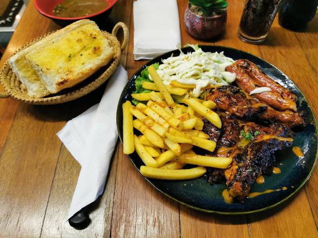 Sakrenil Snack / Barbacoa Grill in Surinam