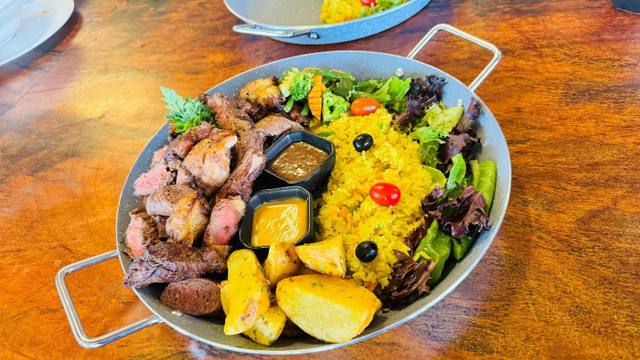 Bravo Coco Beach Restaurant à Riambel Surinam in Riambel