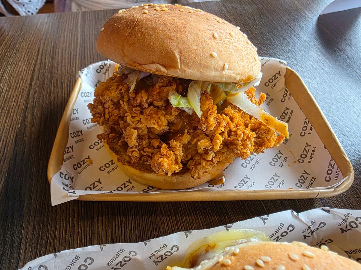 Cozy Burger