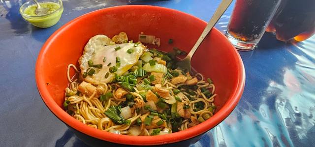Hot Wok Snack in Rivière Du Poste