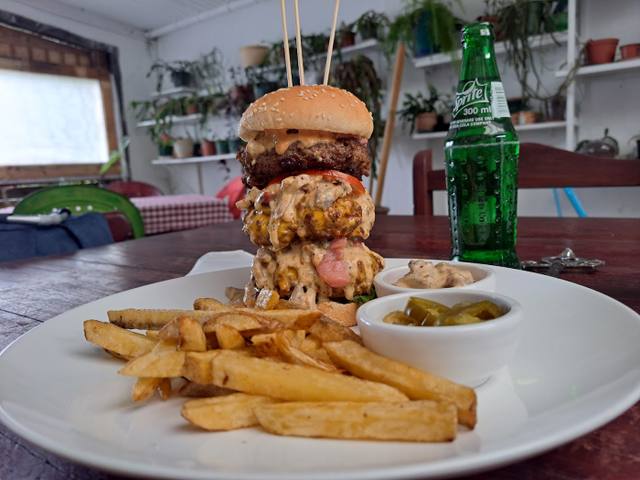 Peri's Eatery in Curepipe
