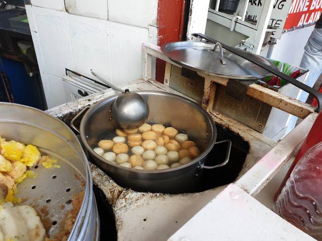 Alain Boulettes in Beau Bassin-Rose Hill