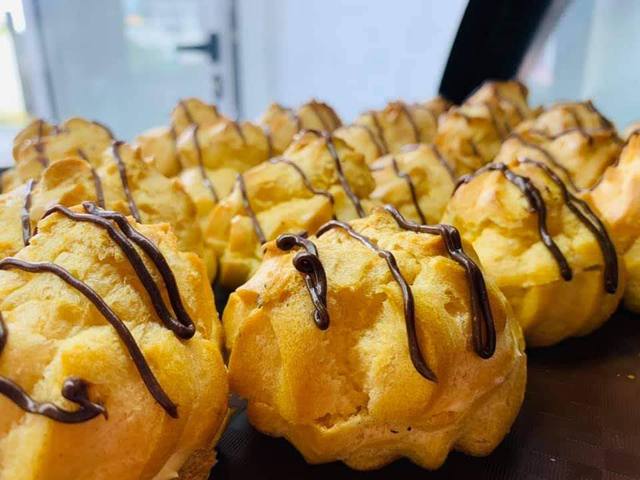 Oozeer Cake Shop in Curepipe