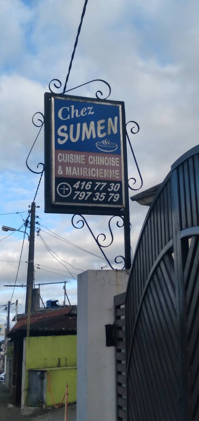Chez Su-men in Medine Camp de Masque