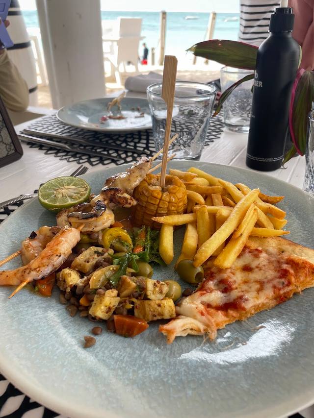 LAKAZE Restaurant in Poste de Flacq