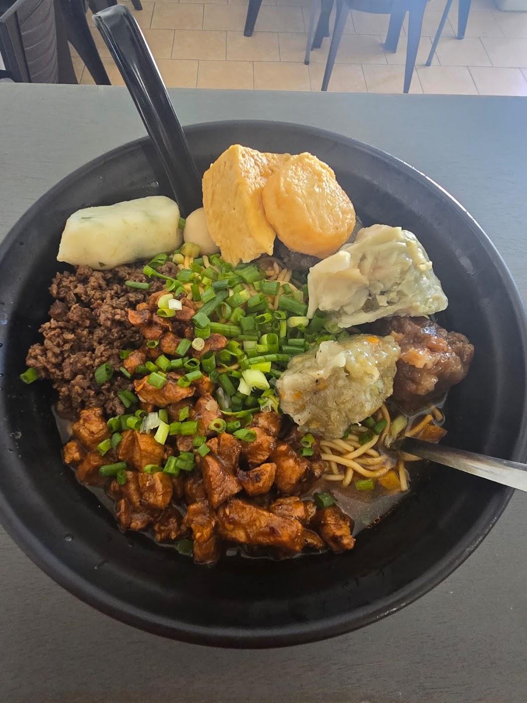 Ti Baz manger
