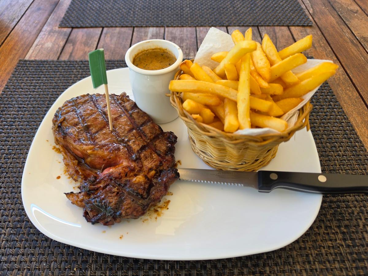 Medium Rare Steakhouse
