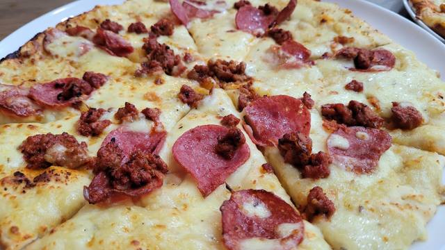 Debonairs Pizza in Grand Baie