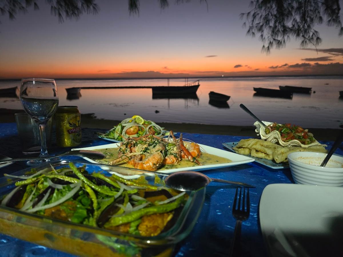 Sunset Cabanne