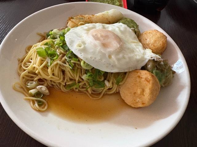 Boulette Palace - Nou Baz Boulettes in Quatre Bornes