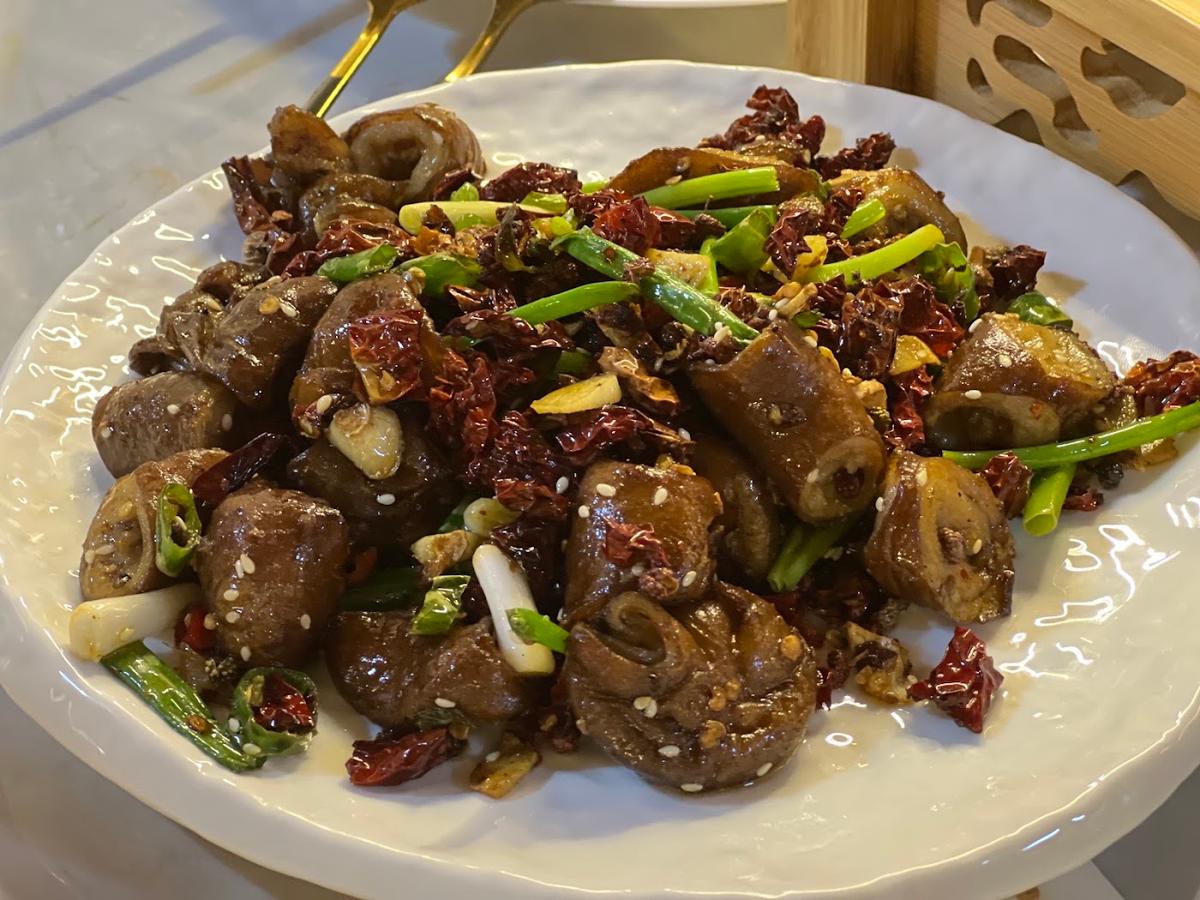味央 WEI YANG