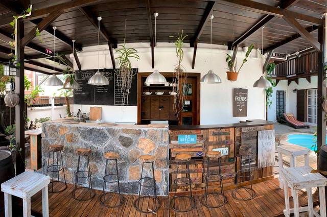 Earth Cafe in Trou aux Biches