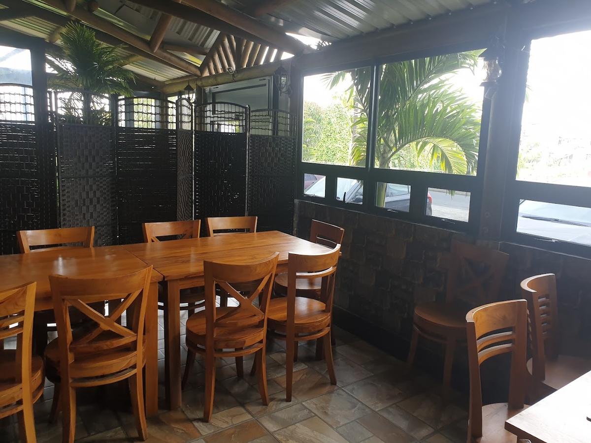 Chez Dhiraj