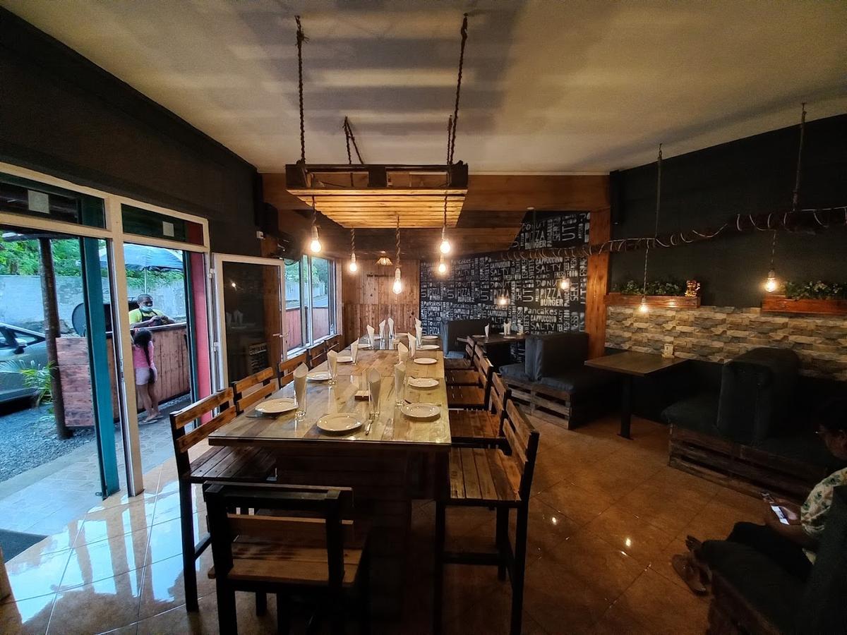 N JOHAN RESTO&CAFÉ
