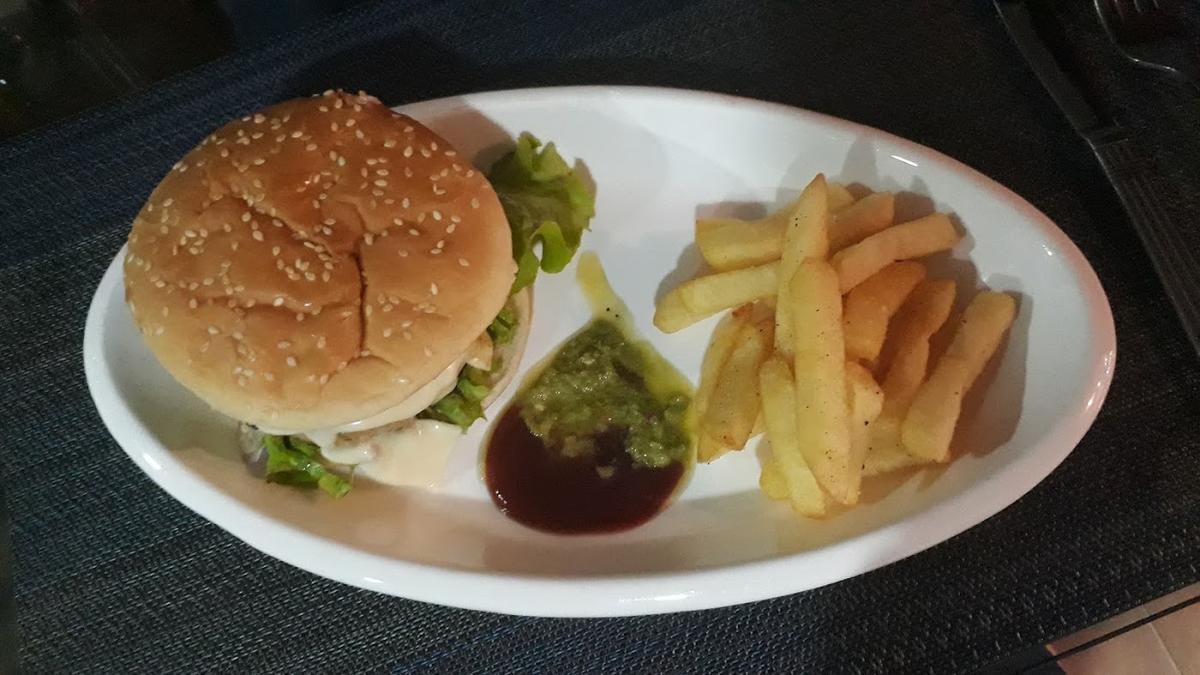Chez Dom’s Pub & Restaurant