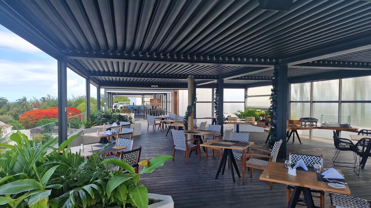 ROOFTOP (Adults only - Restaurant - Bar & Lounge)