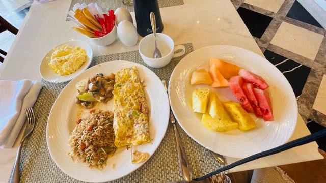 Nomad restaurant in Pointe aux Piments