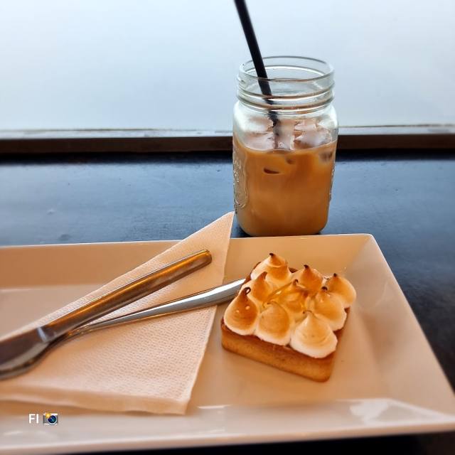 Café LUX* Trianon in Trianon, Quatre Bornes