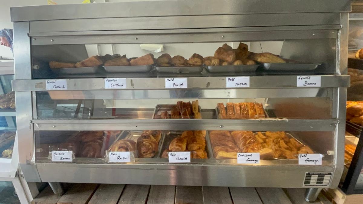 Corner bakery shop
