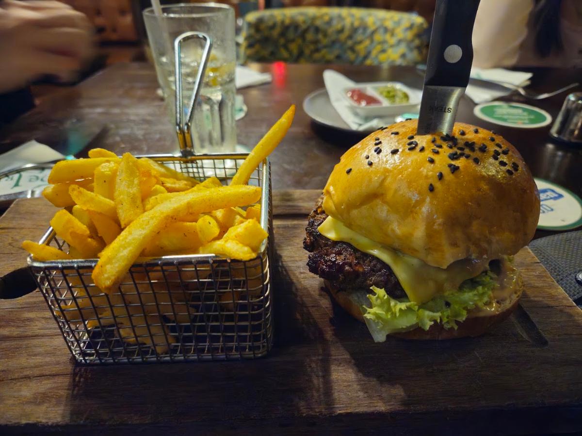 The Irish Pub & Restaurant