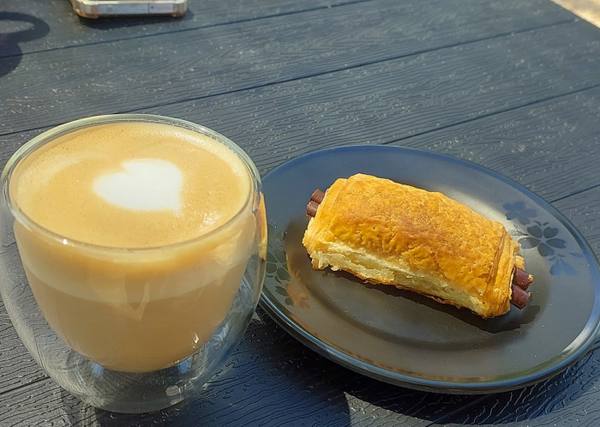 LB's Coffee, Pamplemousses
