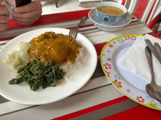 Chepo Snack in Tombeau Bay