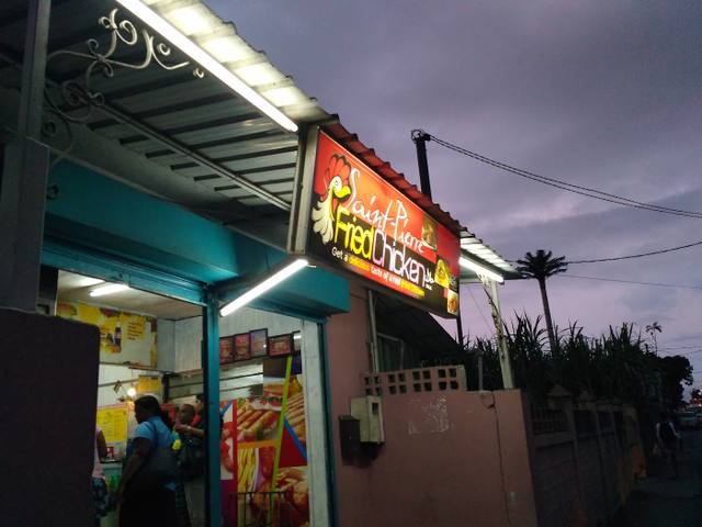 Saint-Pierre Fried Chicken in Saint Pierre