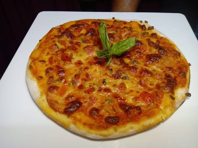 Pcc foodz & pizza in Curepipe