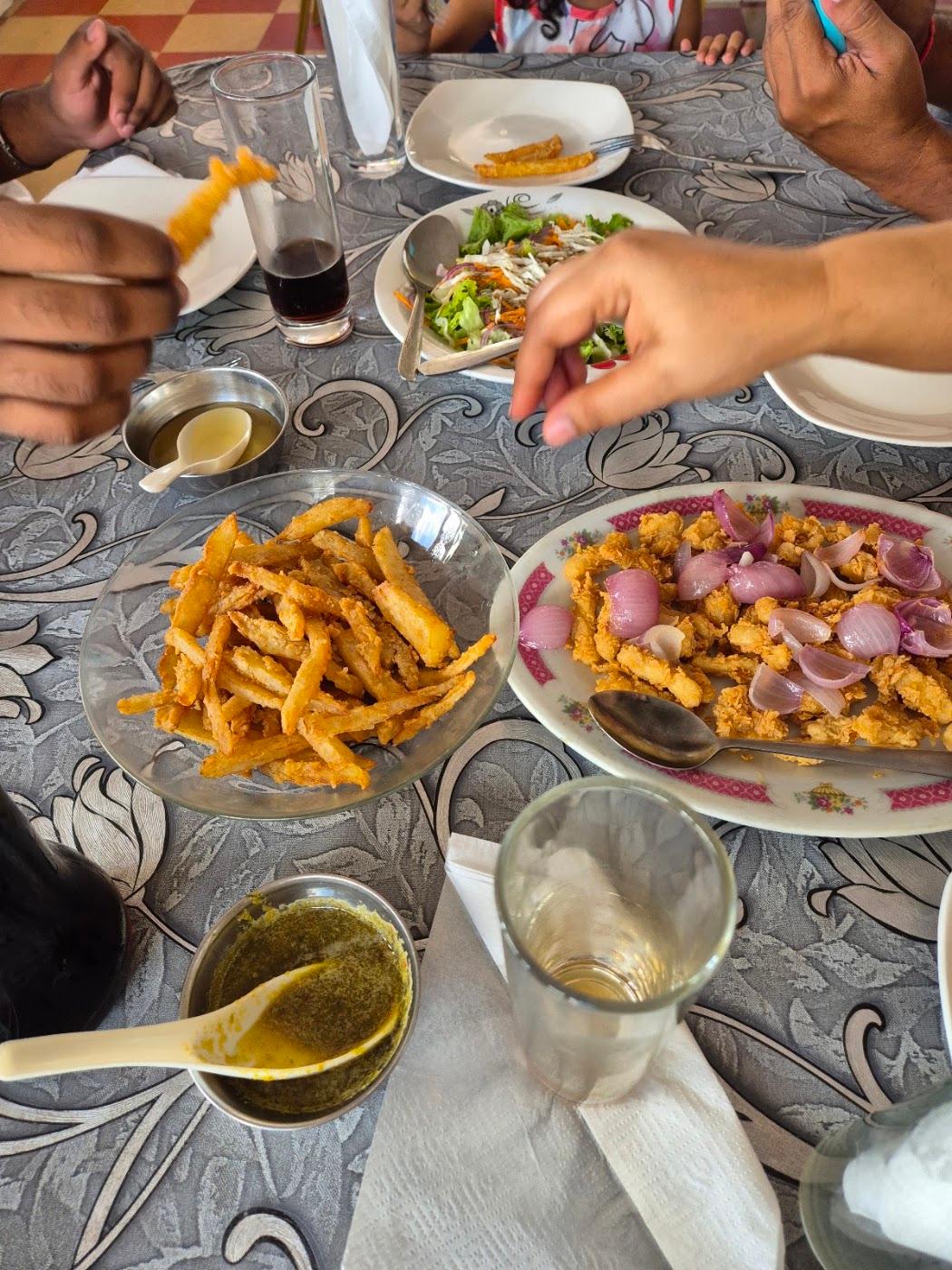 Restaurant de L'est ( Chez Soopaye)