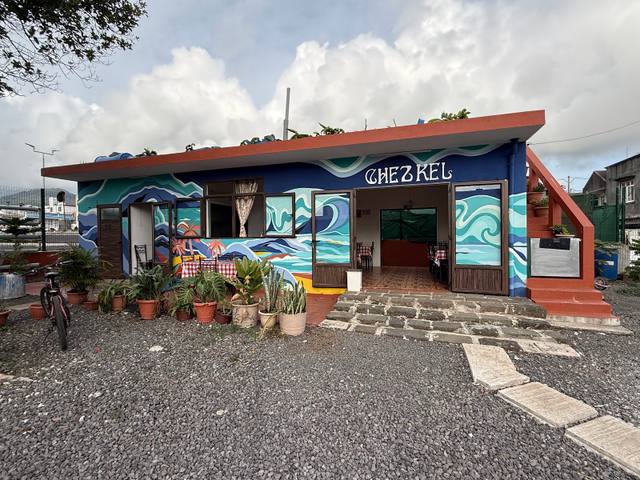 Chez Kel restaurant in Chemin Grenier