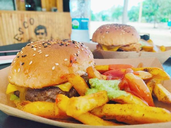 Esco_Burger, Blue Bay