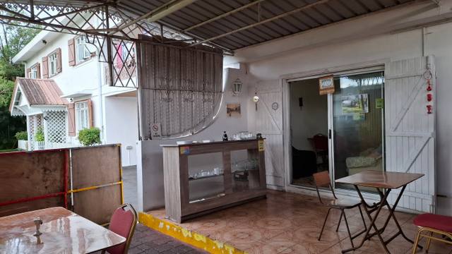 Snack St-Clement in Curepipe