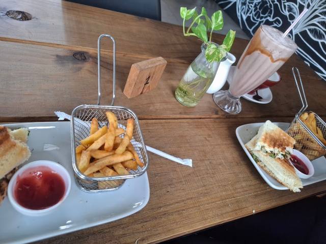 Ti Dodo Café in Goodlands