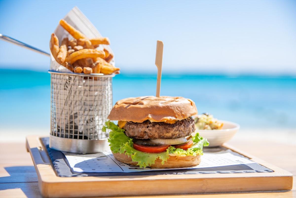 La Plage Beach Club (Official)